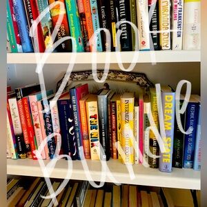 ✨Surprise Book Bundle 3/$15✨